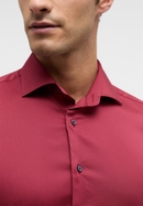 SLIM FIT Performance Shirt in rood vlakte