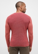 Pull en tricot rouge structuré