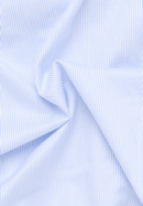 COMFORT FIT Overhemd in lyseblå gestreept