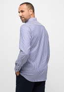 MODERN FIT Shirt in navy striped
