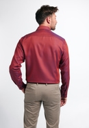 MODERN FIT Shirt in dark red structured