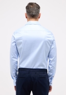 SLIM FIT Soft Luxury Shirt in lyseblå vlakte