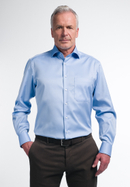 COMFORT FIT Cover Shirt in medium blue plain