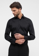 MODERN FIT Performance Shirt in schwarz unifarben