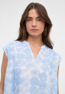T-shirt blouse in light blue printed