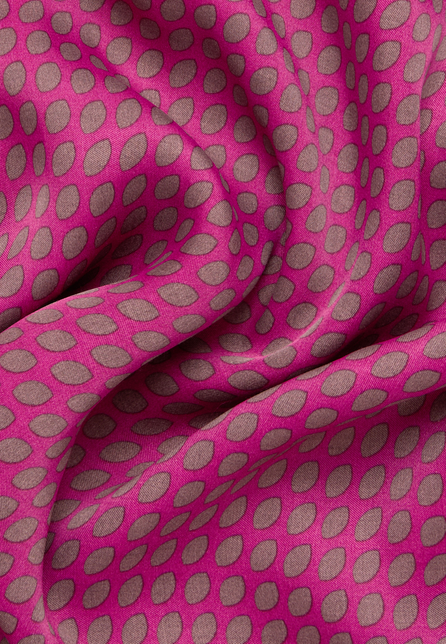 slip-on blouse in pink printed
