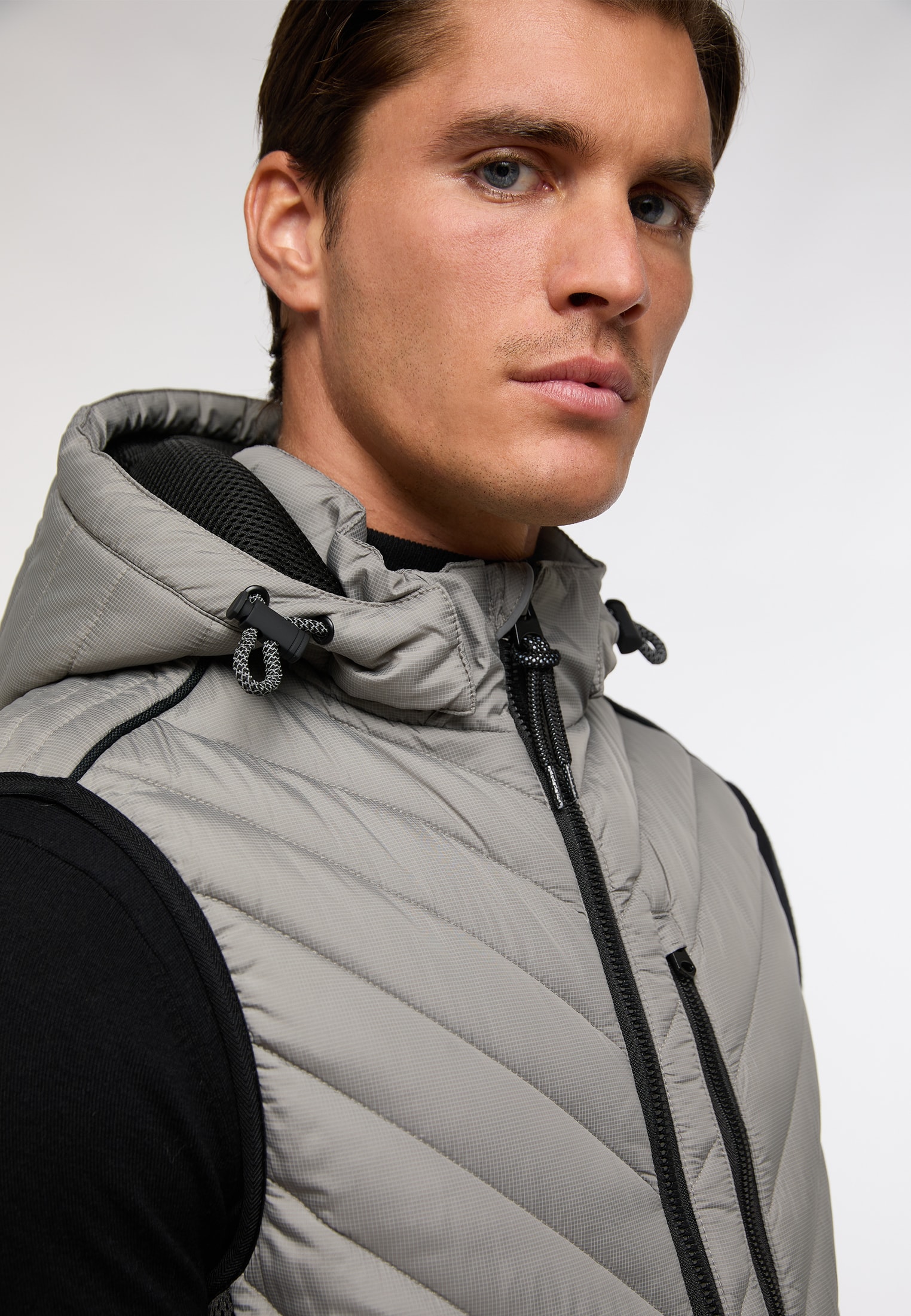Quilted gilet in grey plain