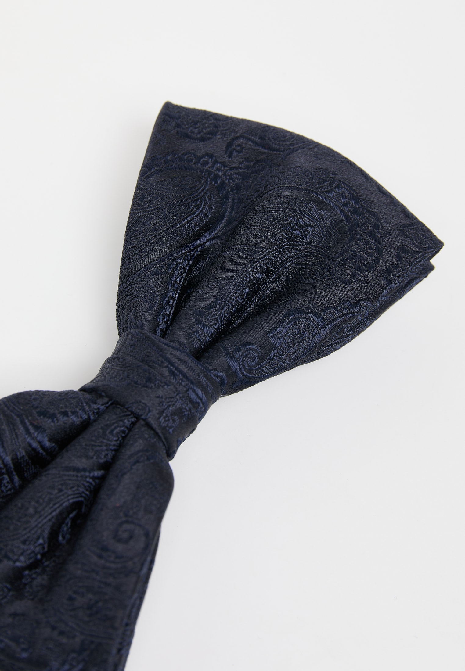 Bowtie in midnight patterned