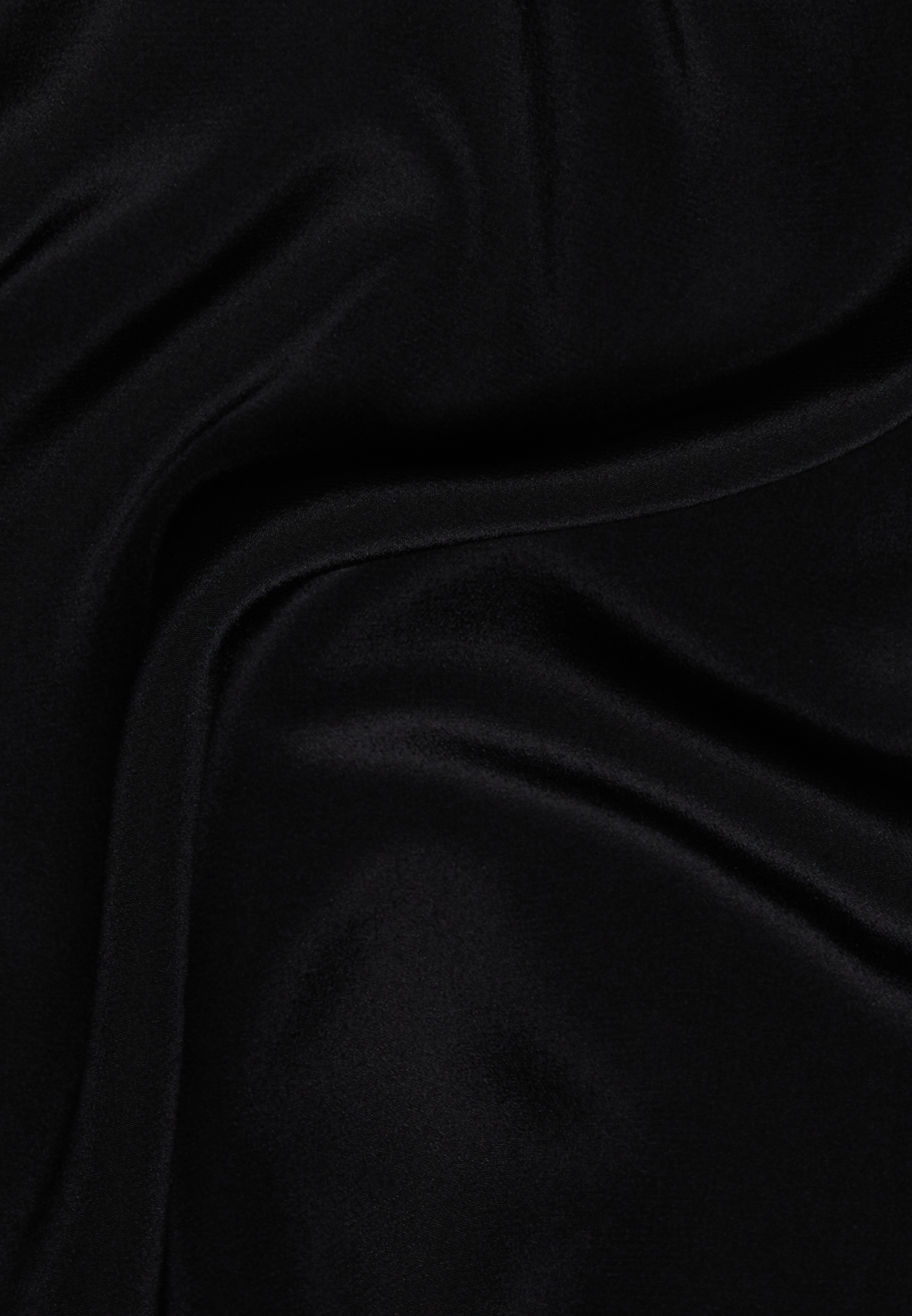 blouseshirt in zwart vlakte