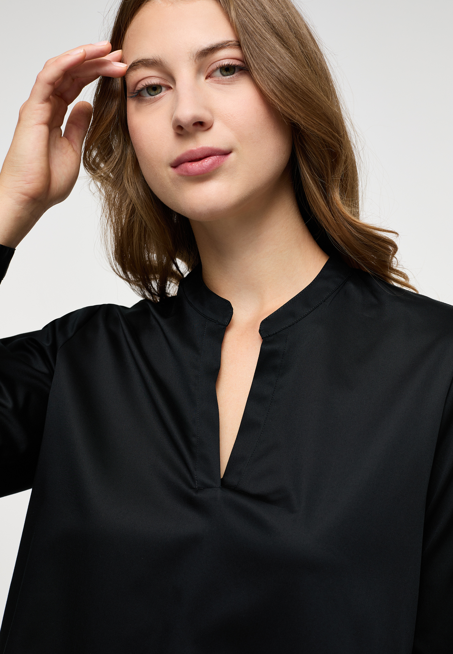 Satin Shirt Bluse in schwarz unifarben | schwarz | 44 | Langarm |  2BL00618-03-91-44-1/1 | Blusenshirts