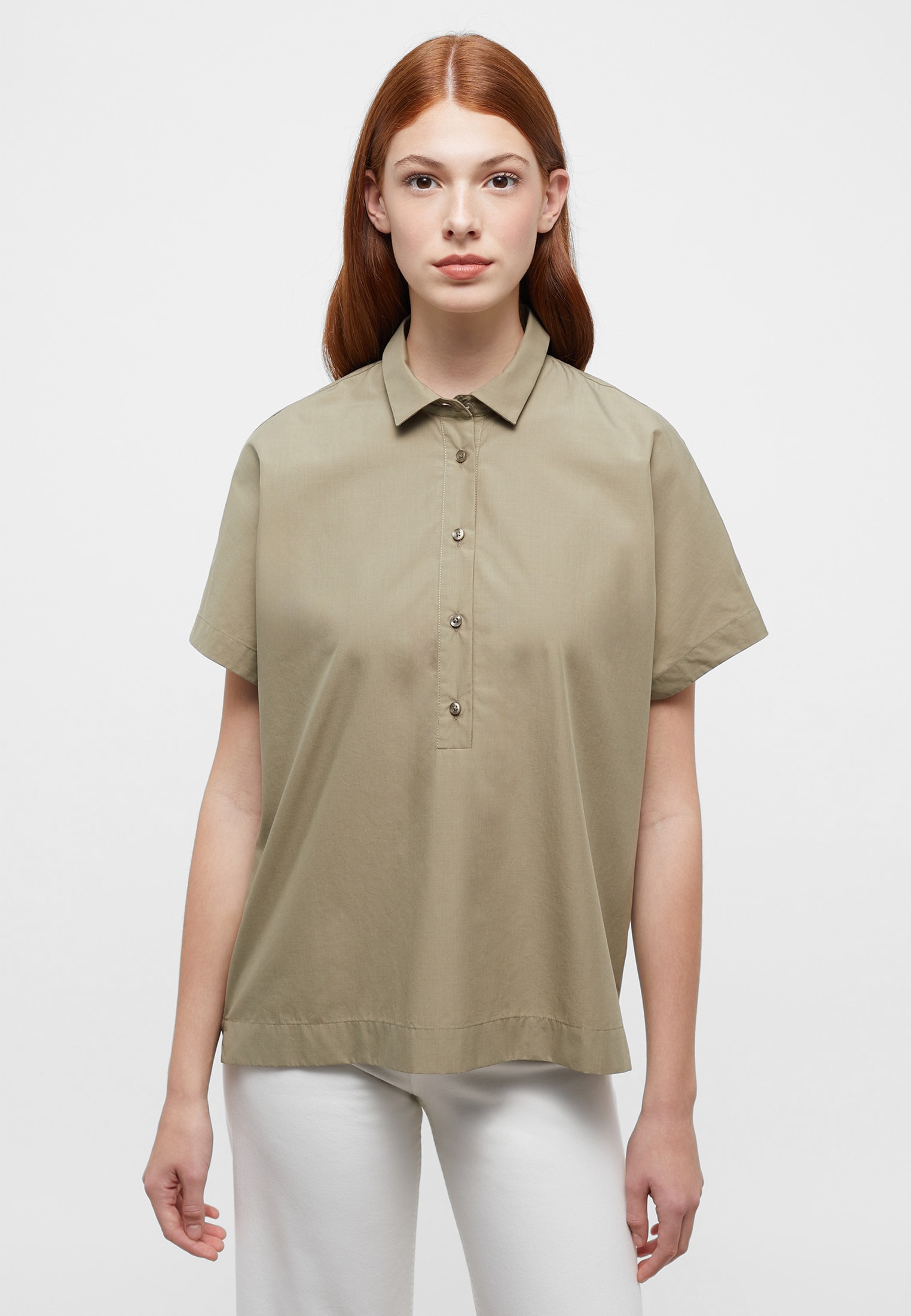 T-shirt blouse in olive plain