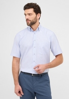 COMFORT FIT Shirt in medium blue striped