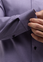 SLIM FIT Hemd in violett strukturiert