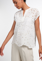 T-shirt blouse in off-white plain